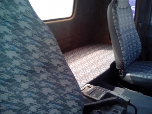 ขายด่วนหัวลากISUZU DECA 320 แรงม้า ปี 47 ใช้งานน้อย ราคาถูก มือเดียวออกห้าง สภาพพร้อมใช้