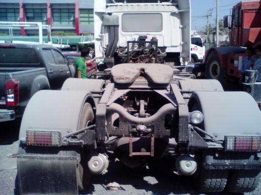 ขายด่วนหัวลากISUZU DECA 320 แรงม้า ปี 47 ใช้งานน้อย ราคาถูก มือเดียวออกห้าง สภาพพร้อมใช้