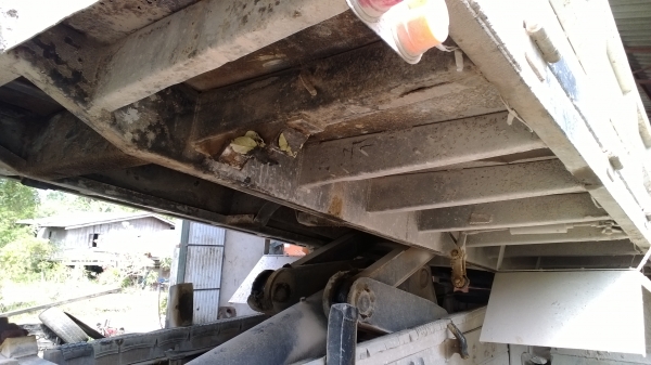 KR300และKL300 6ล้อดั้ม เฟืองท้ายฟูโซ่... สภาพดีทั้งคู่เลือกได้ ราคาต่างกันนิดเดียว เครื่องHO7CและEH700...