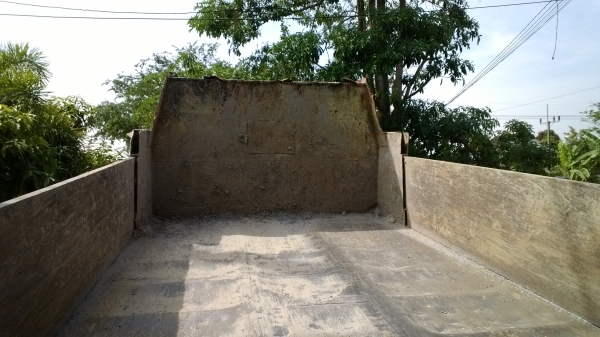 KR300และKL300 6ล้อดั้ม เฟืองท้ายฟูโซ่... สภาพดีทั้งคู่เลือกได้ ราคาต่างกันนิดเดียว เครื่องHO7CและEH700...