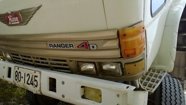 KR300และKL300 6ล้อดั้ม เฟืองท้ายฟูโซ่... สภาพดีทั้งคู่เลือกได้ ราคาต่างกันนิดเดียว เครื่องHO7CและEH700...