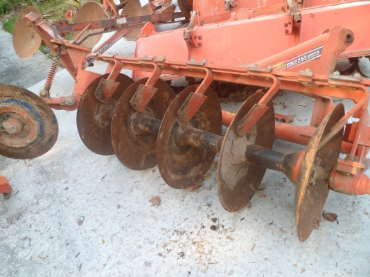 34 แรงม้า  พร้อมอุปกรณ์ 3 ชิ้น ส่งฟรีถึงบ้าน