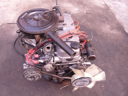 ขายเครื่องยนต์กระบะมาสด้าแฟมิเลีย 1400cc 6850 บาท