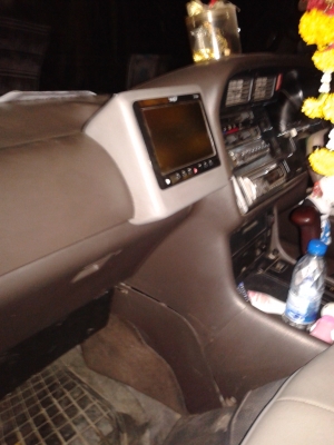 ต้องการขายรถตู้พร้อมใช้งาน ราคาต่อรองถ้าต่อเยอะไม่ต้องต่อนะครับขอบคุณ