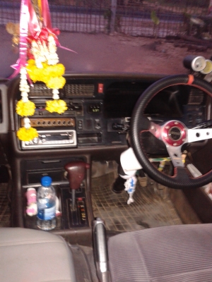 ต้องการขายรถตู้พร้อมใช้งาน ราคาต่อรองถ้าต่อเยอะไม่ต้องต่อนะครับขอบคุณ