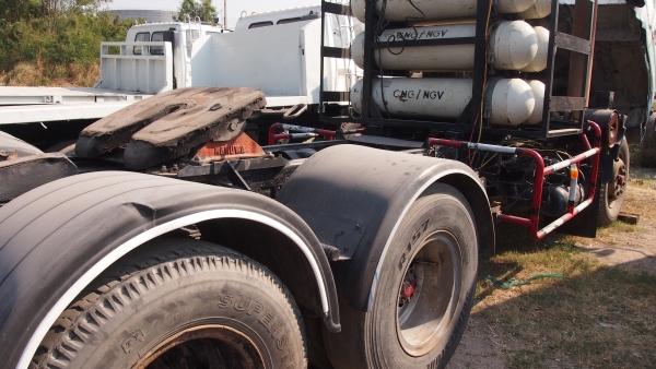 หัวลาก Hino P11 320 แรง NGV 8 ถัง