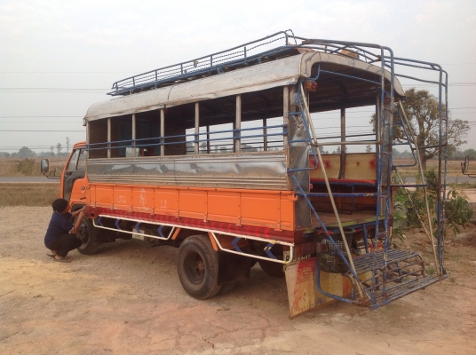 ISUZU. NKRเครื่อง110แรงม้าเครื่องดี ISUZU. NKRเครื่อง110แรงม้าเครื่องดี