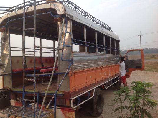 ISUZU. NKRเครื่อง110แรงม้าเครื่องดี ISUZU. NKRเครื่อง110แรงม้าเครื่องดี