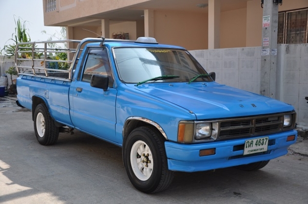 ขาย toyota hero LN56  เครื่อง 2Y 1800cc แห้งๆ เบนซินติดแก๊ส พร้อมใช้งาน