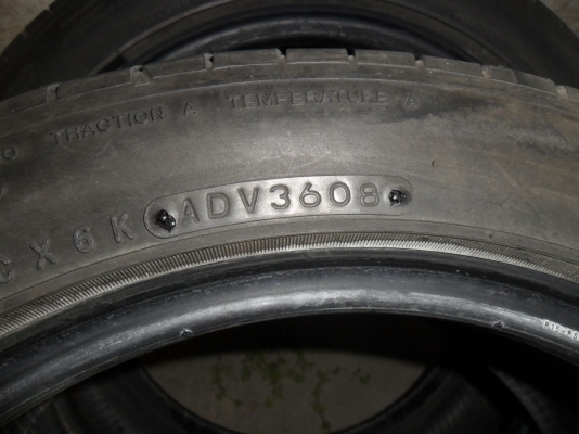 ยาง NITTO 195/50R15 สวยๆ 4 เส้น ราคา 1700 บาท