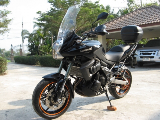 ขาย kawasaki versys 650 ปี 2011 ของแต่งเต็มทะเบียนพร้อมโอน