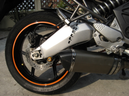 ขาย kawasaki versys 650 ปี 2011 ของแต่งเต็มทะเบียนพร้อมโอน