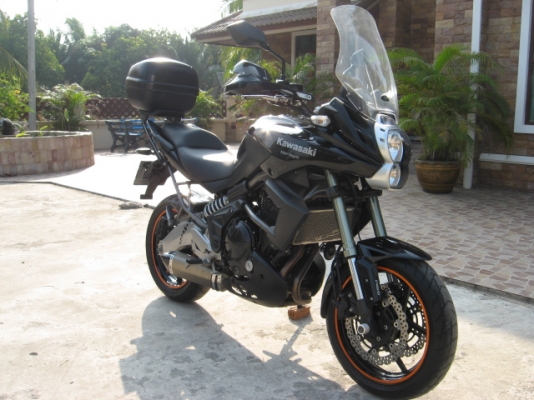 ขาย kawasaki versys 650 ปี 2011 ของแต่งเต็มทะเบียนพร้อมโอน