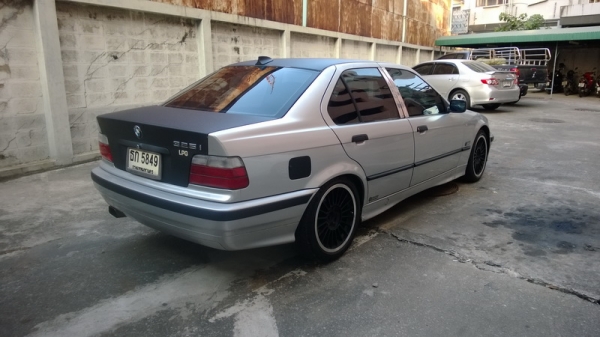 BMW 325IA วางเครื่อง 1JZ เบนซินติดแก็สเรียบร้อย แอร์เย็น วิทยุ แม็ค อ๊อปชั่นครบ BMW 325IA วางเครื่อง 1JZ เบนซินติดแก็สเรียบร้อย แอร์เย็น วิทยุ แม็ค อ๊อปชั่นครบ