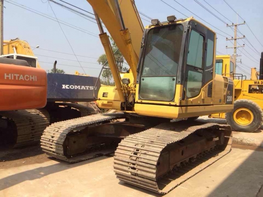 รถขุด KOMATSU PC200-8 รถสวย ชอบราคาเท่าไรต่อรองได้ครับ