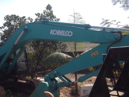 โคเบโก220ปั๊มนอกแท็คใหญ่ ราคา1050000 โทร0850853022 โคเบโก220ปั๊มนอกแท็คใหญ่ ราคา1050000 โทร0850853022