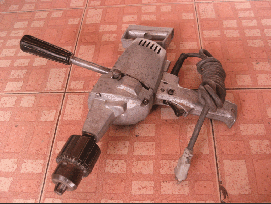 ขายสว่านรอบช้า Makita 6020 540W  620/min.