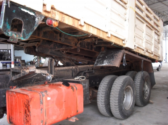 10 ล้อดั้มพ์ 2 เพลา