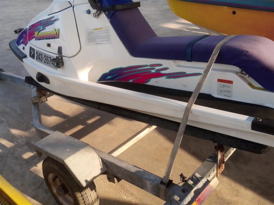 ขาย เรือเจ็ตสกี X 2 สภาพตามรูปเก่าญี่ปุ่น เล่นน้อยครับ พร้อมเทลเล่อร์