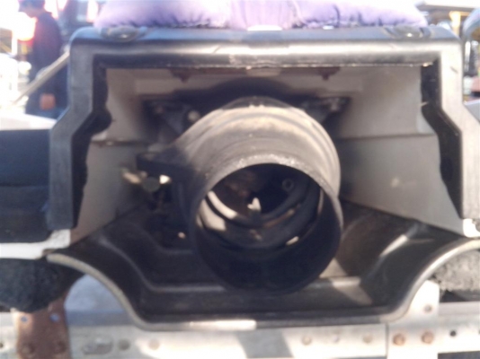 ขาย เรือเจ็ตสกี X 2 สภาพตามรูปเก่าญี่ปุ่น เล่นน้อยครับ พร้อมเทลเล่อร์