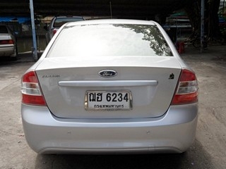 FORD FOCUS 1.8 AUTO ปี 2009 รถเจ้าของเดียว ไมล์แท้ จัดไฟแนนซ์ได้ T.086-527-9533