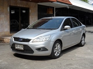 FORD FOCUS 1.8 AUTO ปี 2009 รถเจ้าของเดียว ไมล์แท้ จัดไฟแนนซ์ได้ T.086-527-9533