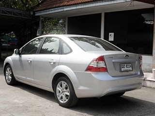 FORD FOCUS 1.8 AUTO ปี 2009 รถเจ้าของเดียว ไมล์แท้ จัดไฟแนนซ์ได้ T.086-527-9533