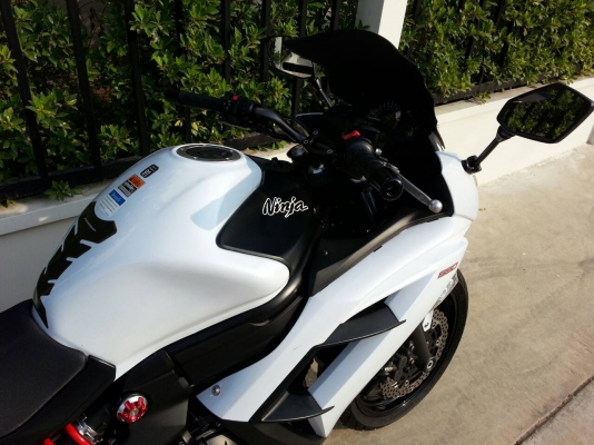ขายNINJA 650 2013 สีขาว เดือนมิถุนายน รถ7เดือน สภาพใหม่ใช้น้อย 4,4xxกม.(แท้)ขายNINJA 650 2013 สีขาว เดือนมิถุนายน รถ7เดือน สภาพใหม่ใช้น้อย 4,4xxกม.(แท้)