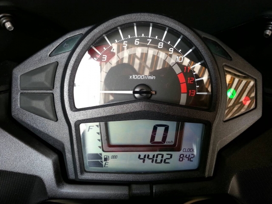 ขายNINJA 650 2013 สีขาว เดือนมิถุนายน รถ7เดือน สภาพใหม่ใช้น้อย 4,4xxกม.(แท้)ขายNINJA 650 2013 สีขาว เดือนมิถุนายน รถ7เดือน สภาพใหม่ใช้น้อย 4,4xxกม.(แท้)