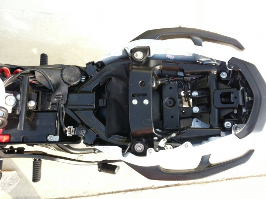 ขายNINJA 650 2013 สีขาว เดือนมิถุนายน รถ7เดือน สภาพใหม่ใช้น้อย 4,4xxกม.(แท้)ขายNINJA 650 2013 สีขาว เดือนมิถุนายน รถ7เดือน สภาพใหม่ใช้น้อย 4,4xxกม.(แท้)