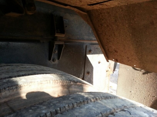 รถอีซูซุ 12 ล้อดั้ม FXZ 270 แรงม้า. ปี 51  ( ขายแม่ , ลุก )  สนใจติดต่อ 081 - 6079515