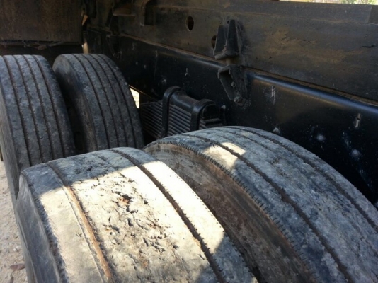 รถอีซูซุ 12 ล้อดั้ม FXZ 270 แรงม้า. ปี 51  ( ขายแม่ , ลุก )  สนใจติดต่อ 081 - 6079515