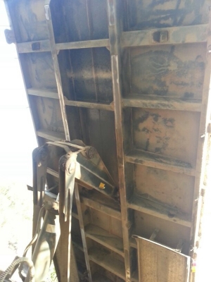 รถอีซูซุ 12 ล้อดั้ม FXZ 270 แรงม้า. ปี 51  ( ขายแม่ , ลุก )  สนใจติดต่อ 081 - 6079515