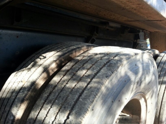 รถอีซูซุ 12 ล้อดั้ม FXZ 270 แรงม้า. ปี 51  ( ขายแม่ , ลุก )  สนใจติดต่อ 081 - 6079515