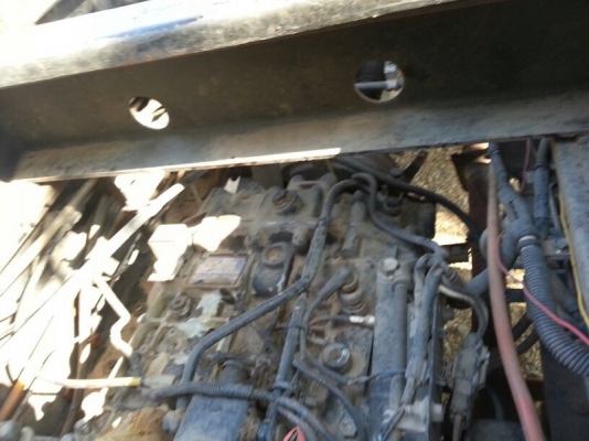 รถอีซูซุ 12 ล้อดั้ม FXZ 270 แรงม้า. ปี 51  ( ขายแม่ , ลุก )  สนใจติดต่อ 081 - 6079515