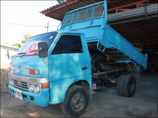 ขาย รถ 6 ล้อ ดั้มกระเทย ISUZU TL 85 แรงม้า ปี25