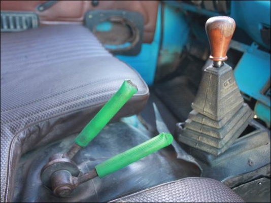 ขาย รถ 6 ล้อ ดั้มกระเทย ISUZU TL 85 แรงม้า ปี25