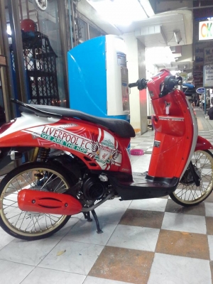 Honda Scoopy – i รถสวยปี 2555 ลายลิเวอร์พูล ลายลิขสิทธิ์แท้ ขายถูก Honda Scoopy – i รถสวยปี 2555 ลายลิเวอร์พูล ลายลิขสิทธิ์แท้ ขายถูก