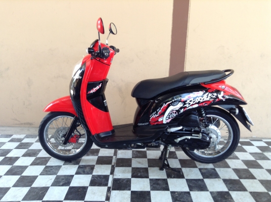 ขาย!!!ฮอนด้าสกู๊ปปี้ไอ ปี55 รถเครื่องดีคับ มีเล่มทะเบียนครบ ภาษีไม่หมด