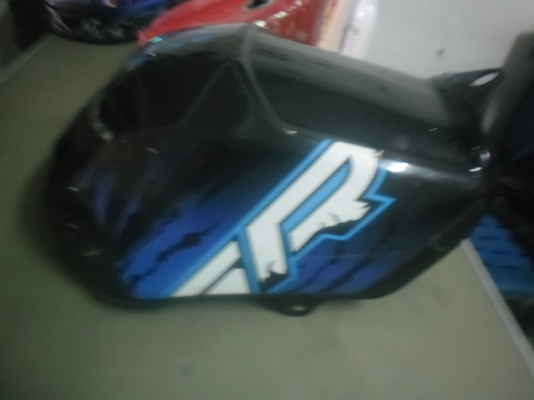 ขานถังKsr 1ใบครับ สภาพสวยๆครับ ค่อนใหม่ไม่มีสนิมครับ