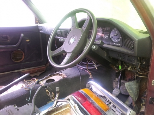 ขายบอดี้bmw520iพร้อมทะเบียน