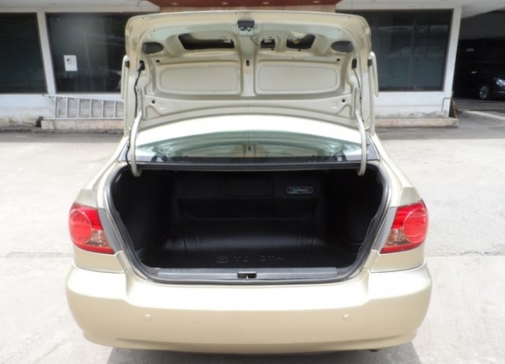 TOYOTA ALTIS 1.8 E AUTO ปี 04 พร้อมติดแก๊ส LPG หัวฉีด T.086-527-9533