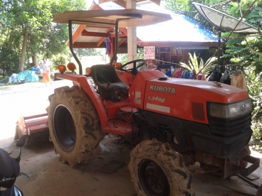 รถไถ่นาคูโบต้า  รุ่น  L 3408   สองเพลา  พร้อมใช้งาน
