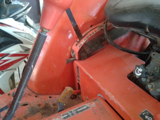 รถไถ่นาคูโบต้า รุ่น L 3408 สองเพลา พร้อมใช้งาน รถไถ่นาคูโบต้า รุ่น L 3408 สองเพลา พร้อมใช้งาน