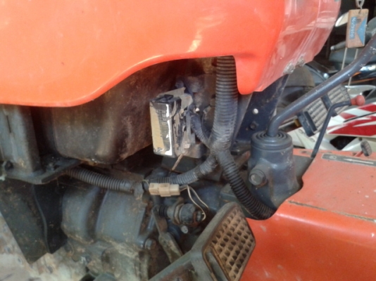 รถไถ่นาคูโบต้า รุ่น L 3408 สองเพลา พร้อมใช้งาน รถไถ่นาคูโบต้า รุ่น L 3408 สองเพลา พร้อมใช้งาน