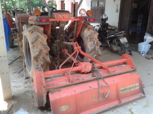 รถไถ่นาคูโบต้า รุ่น L 3408 สองเพลา พร้อมใช้งาน รถไถ่นาคูโบต้า รุ่น L 3408 สองเพลา พร้อมใช้งาน