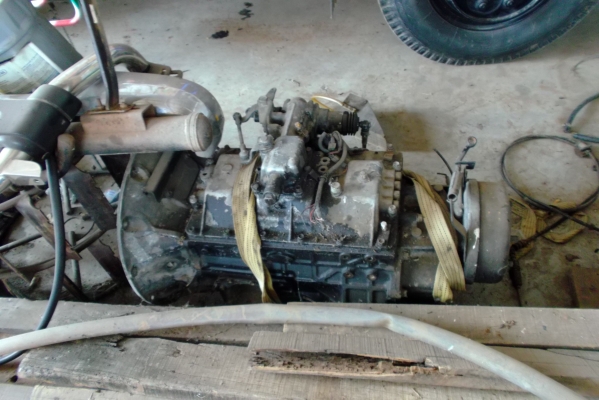 ขายด่วนเกียร์รถสิบล้อISUZUเดก้า270สภาพดีพร้อมใช้งาน