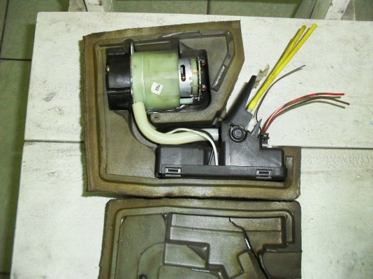 ปั๊ม ลมล๊อคปะตูBENZ NEW EYE ปั๊ม ลมล๊อคปะตูBENZ NEW EYE