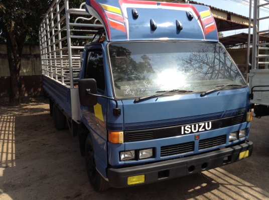 ISUZU NPR 110 แรง พวงมาลัยเพาเวอร์. กระบะเหล็ก.รั้วเหล็ก ยาว 5 เมตร ซัซซีสวย 430,000
