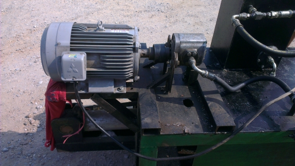 Sell> ขายแท่นอัดกระดาษแนวนอนมือสอง ราคาถูกครับ เพิ่งต่อมาใหม่ ใช้งานได้เป็นอย่างดีครับ มอเตอร์ 10HP นครปฐมครับ